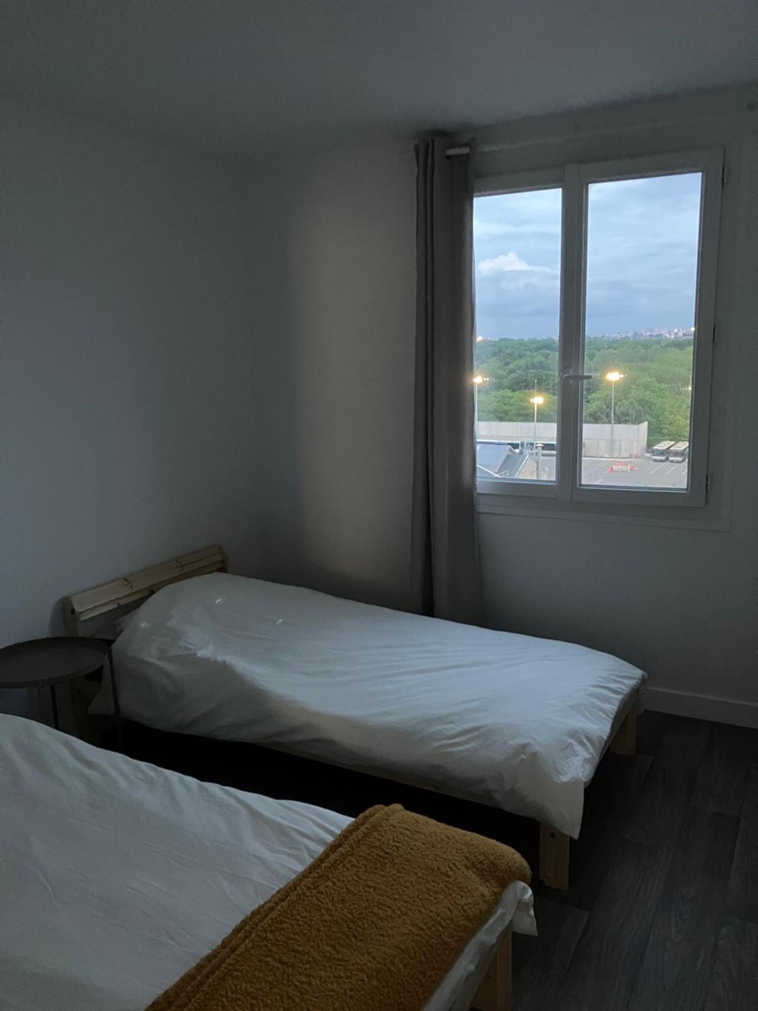 Logement Spacieux A 15Min De Paris - Free Parking - Free Wifi Pantin Esterno foto